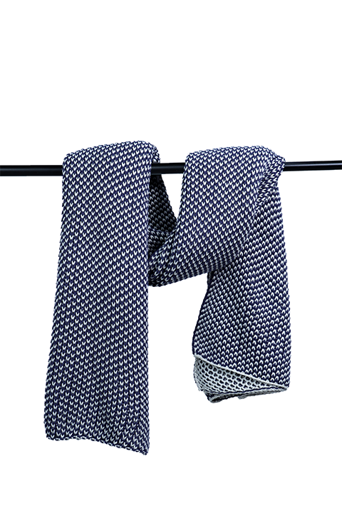 Calore Blue Knitted Throw