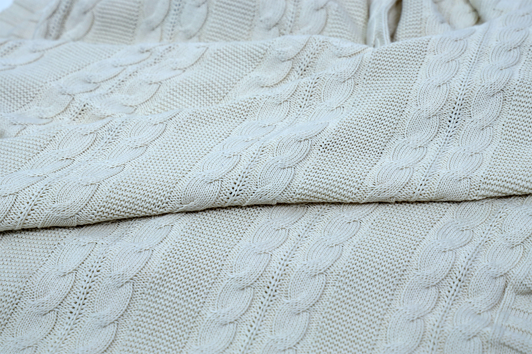 Iona White Knitted Throw
